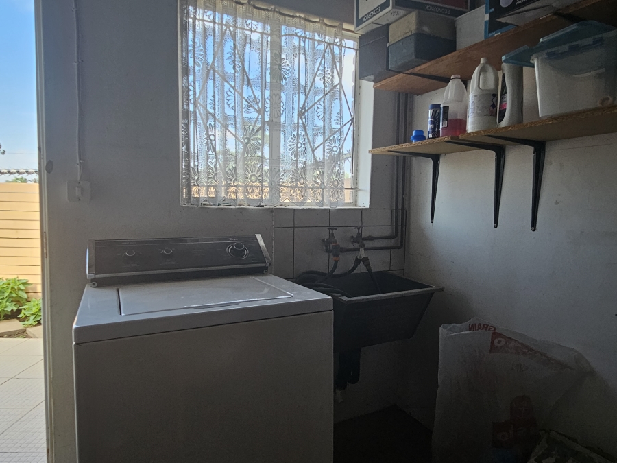 2 Bedroom Property for Sale in Riviera Northern Cape